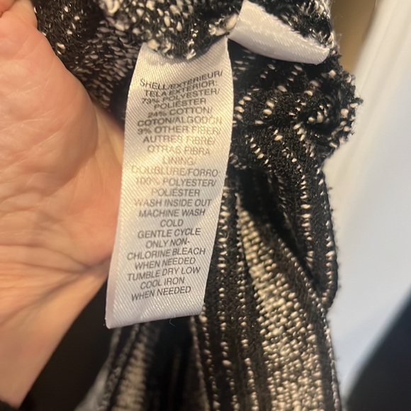 Loft Dress - Picture 5 of 5